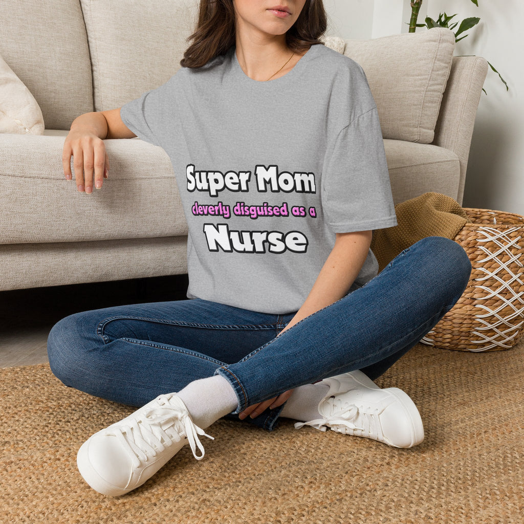 Super Mom ... Nurse - Unisex Softstyle T-Shirt