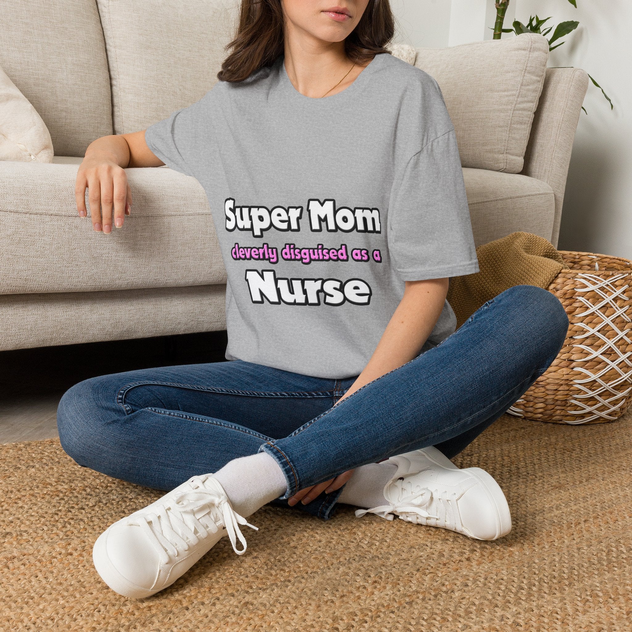 Super Mom ... Nurse - Unisex Softstyle T-Shirt