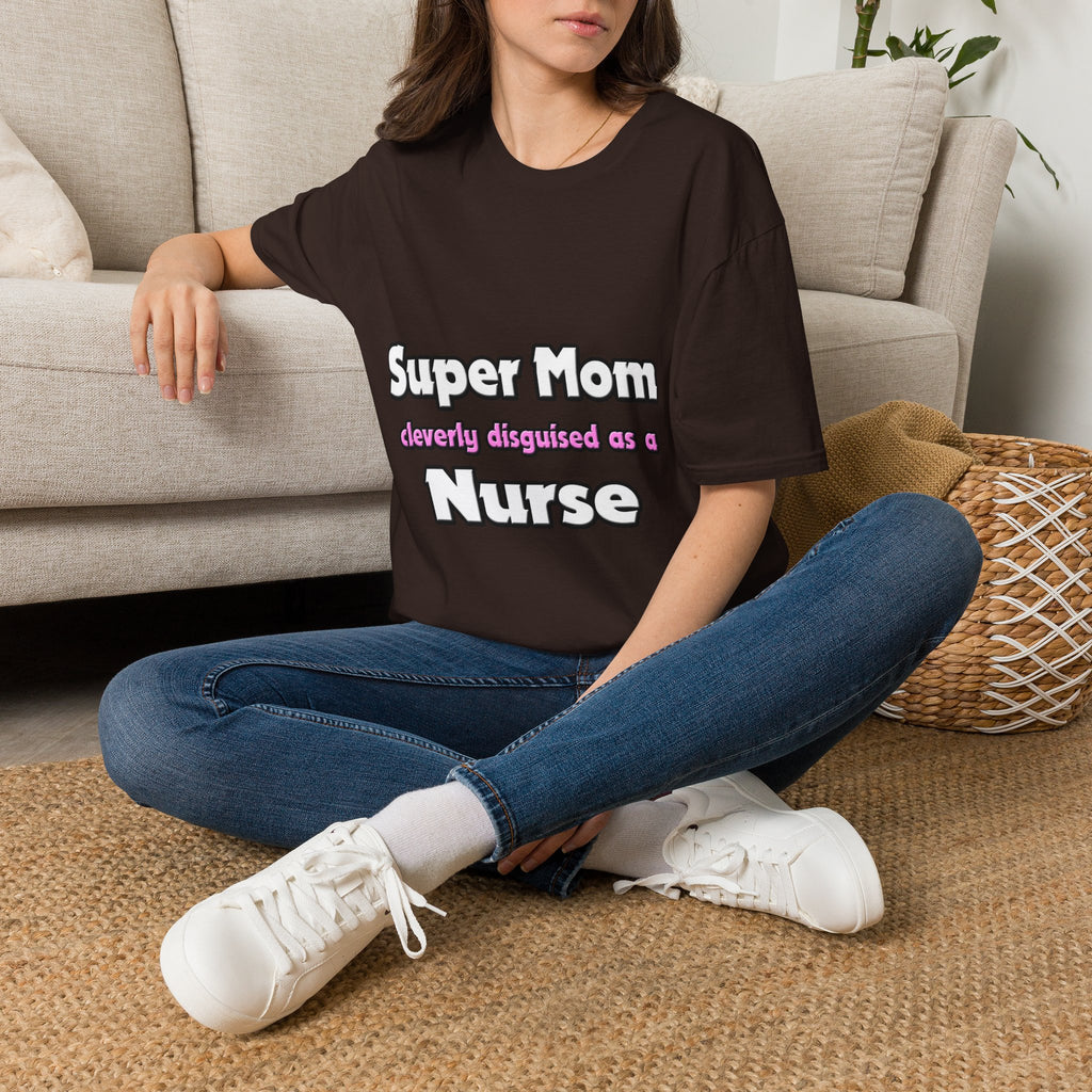 Super Mom ... Nurse - Unisex Softstyle T-Shirt