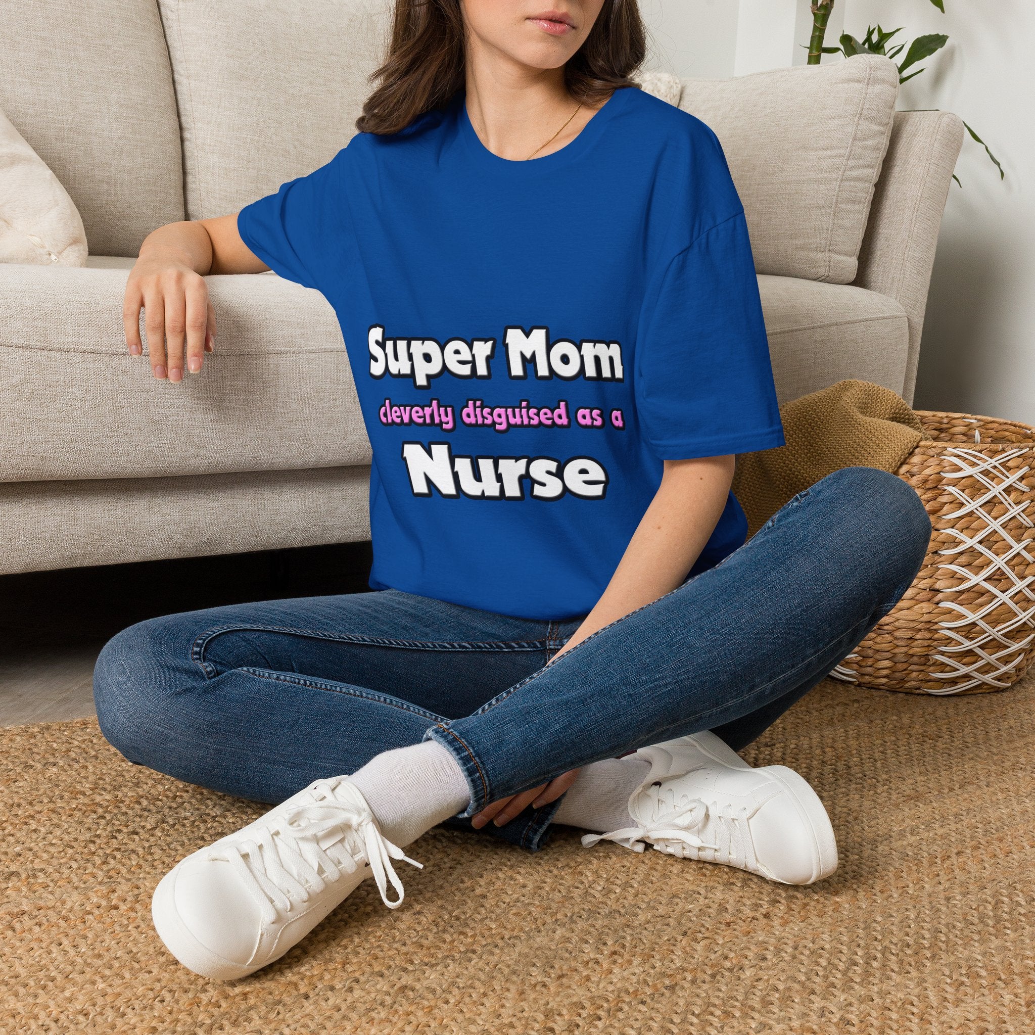 Super Mom ... Nurse - Unisex Softstyle T-Shirt