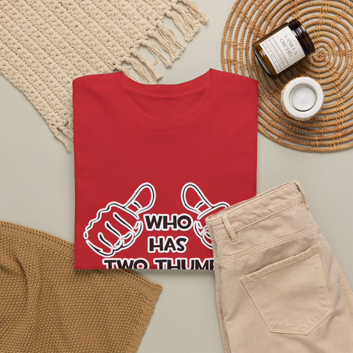 Two Thumbs and Loves Farming - Unisex Heavy Cotton Tee