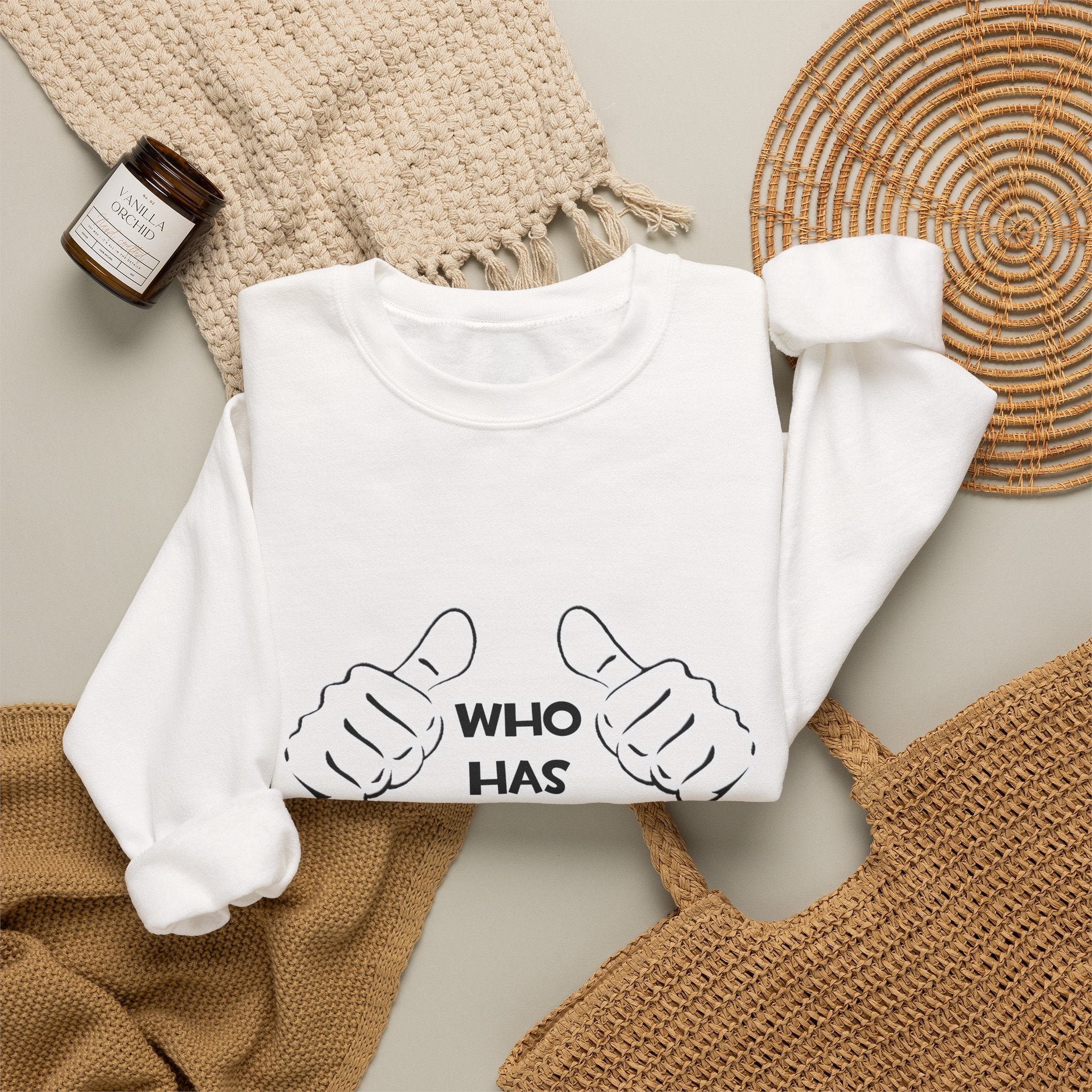 Two Thumbs .. Administrative Assistant - Unisex Heavy Blend™ Crewneck Sweatshirt