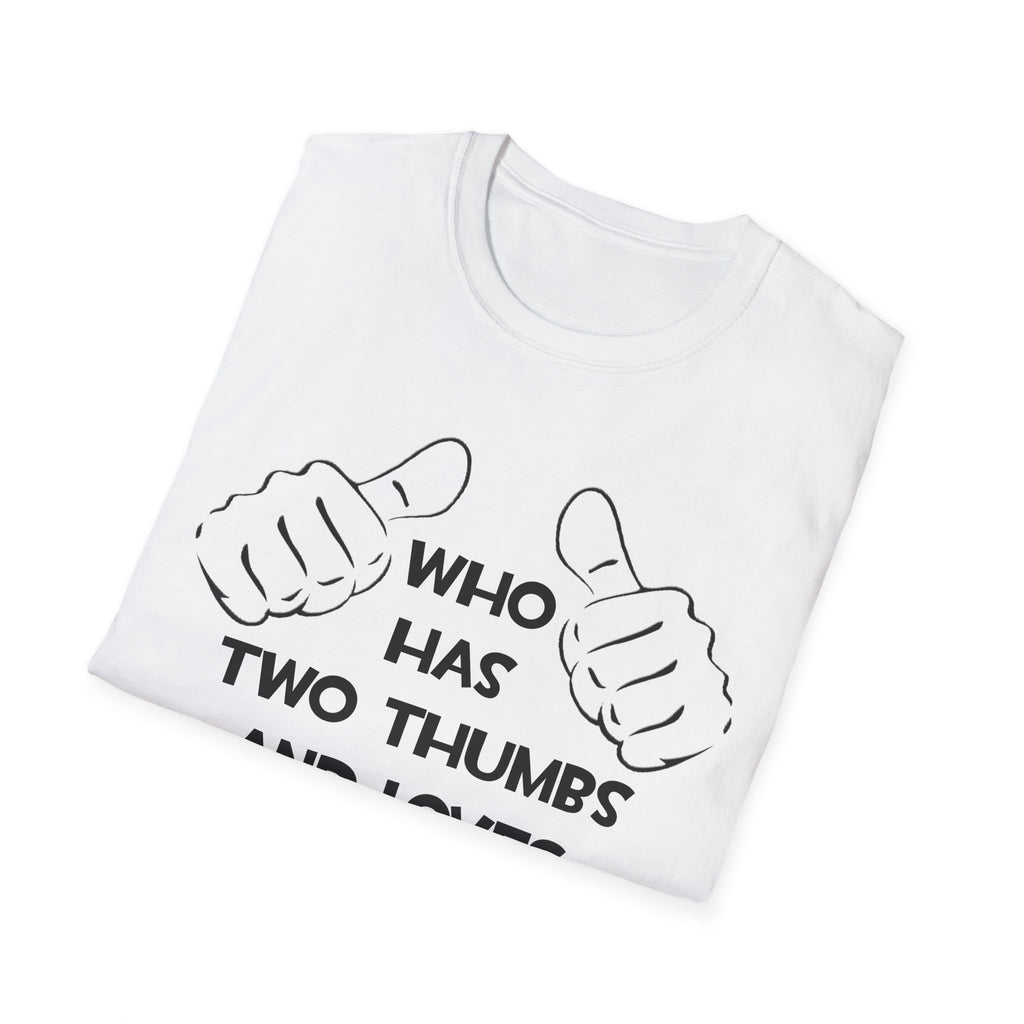 Two Thumbs and Loves Farming - Unisex Softstyle T-Shirt