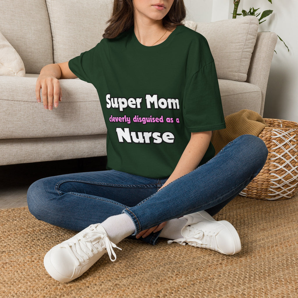 Super Mom ... Nurse - Unisex Softstyle T-Shirt